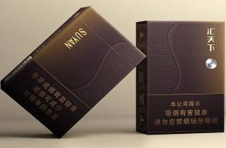 快报 三十块钱买包香烟送健康 礼轻情意重