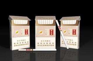 即时资讯：疫情  
澳门买香烟红双喜怎么买需谨慎，谨小慎微